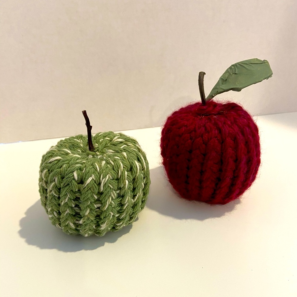 Handcrafted Knitted Apples- Red & Green, Set of 2